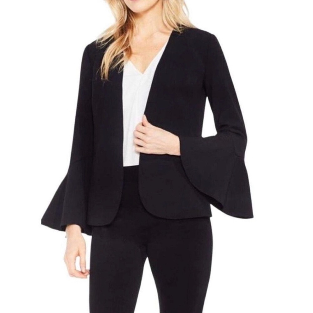 EUC- Vince Camuto Trumpet/Bell Sleeve Blazer